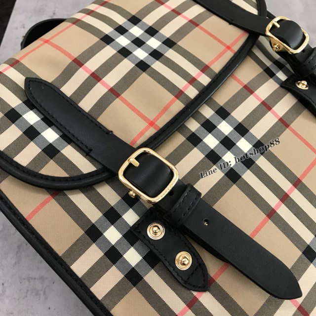 Burberry專櫃新款格紋雙肩包 巴寶莉vintage復古紋男士背包 yxb1100